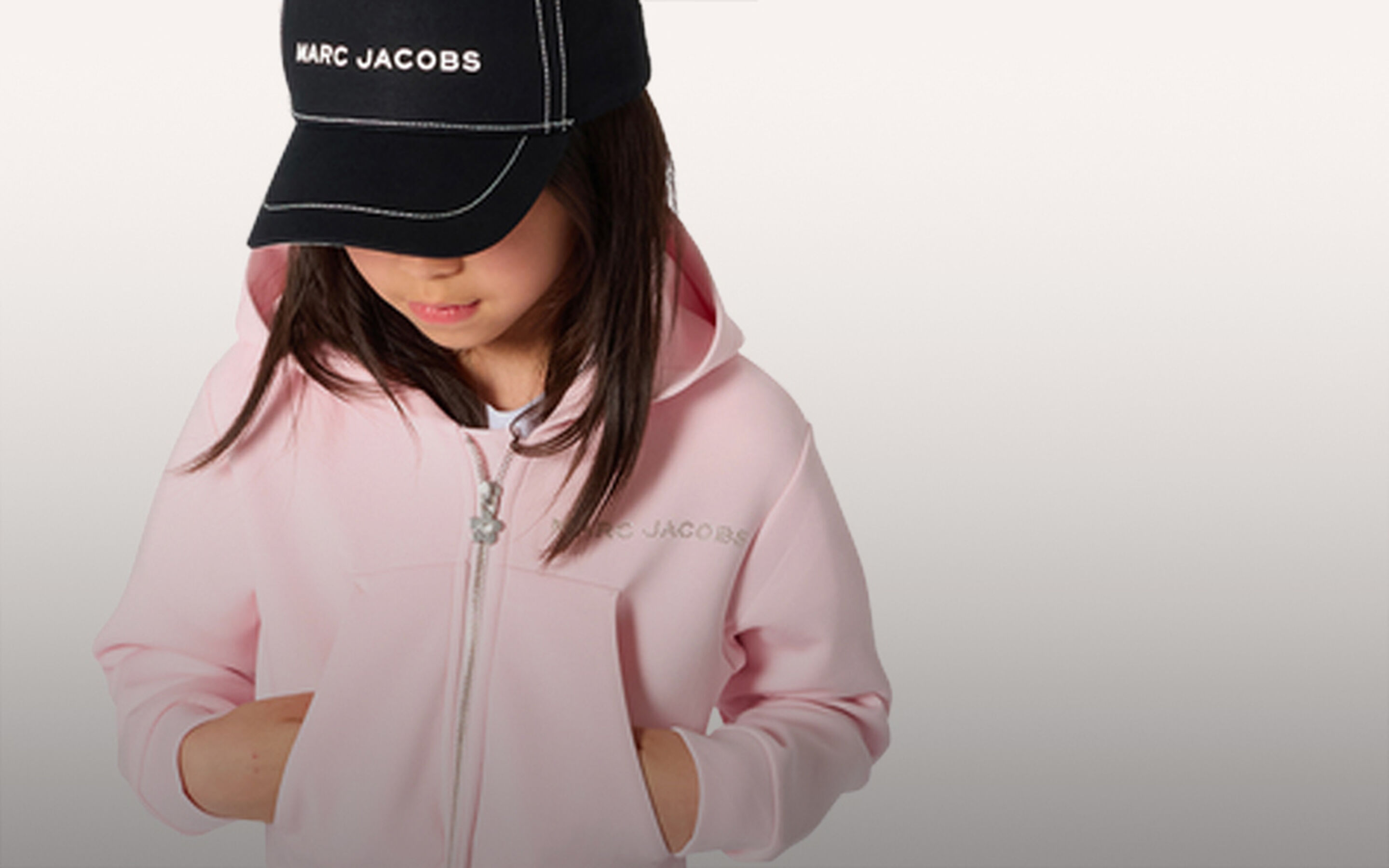 Trendige essentials f&uuml;r M&auml;dchen &ndash; Kids Around