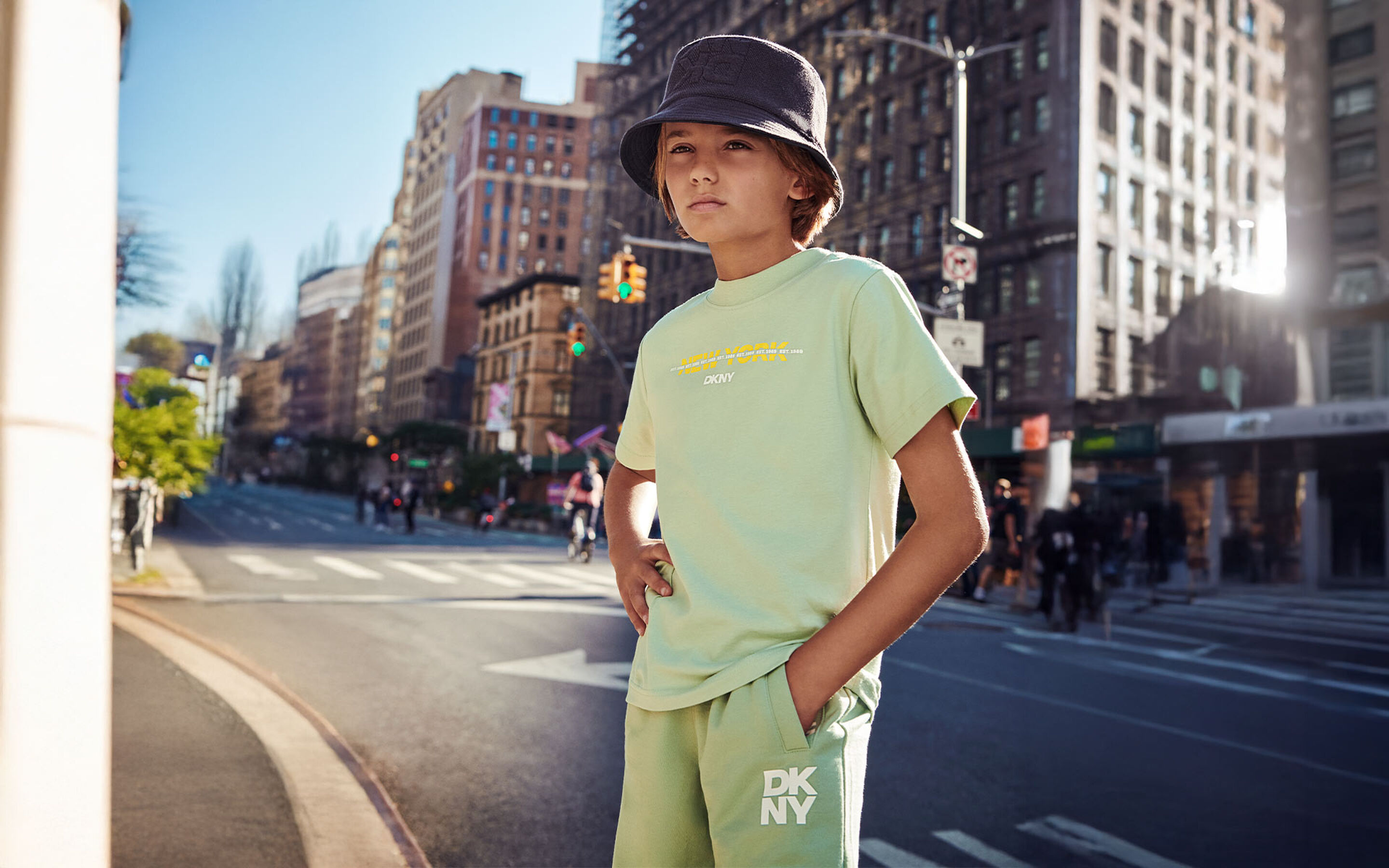 jacken DKNY brand on kids around