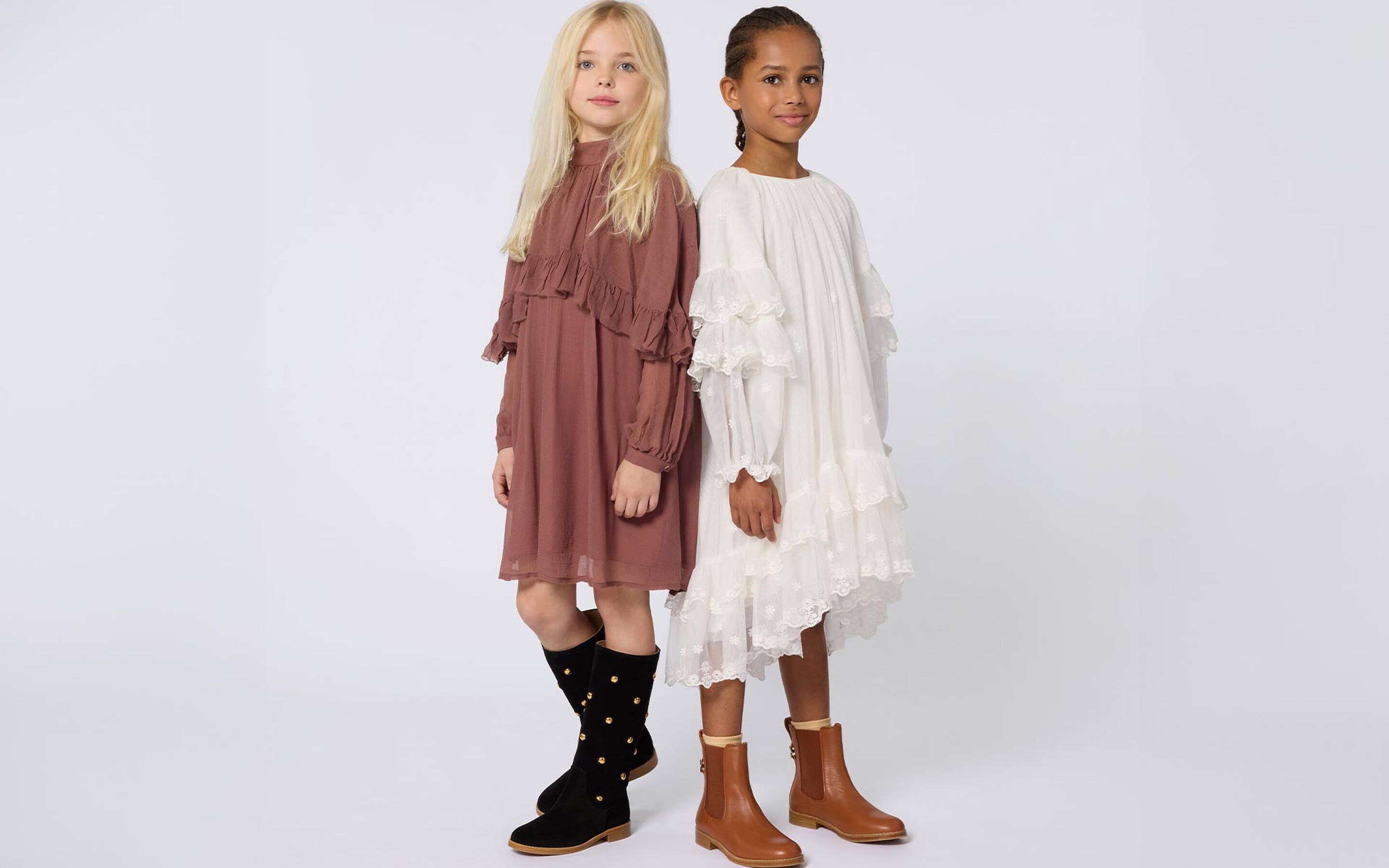 M&auml;dchenkleidung und -accessoires der Luxusmarke Chlo&eacute; bei Kids around