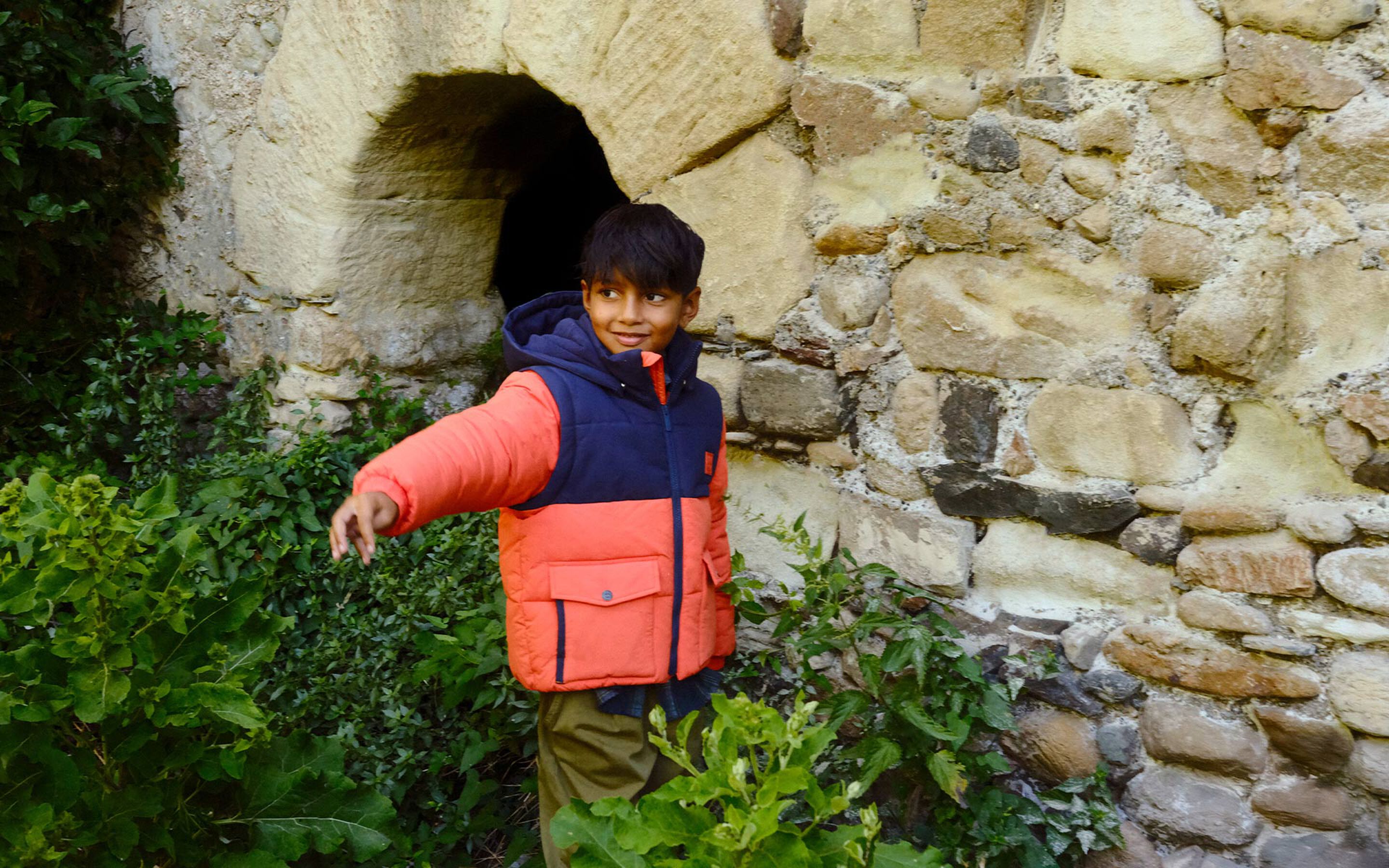 Jungenkleidung aus der Herbst-Winter-Kollektion 2025 bei Kids around