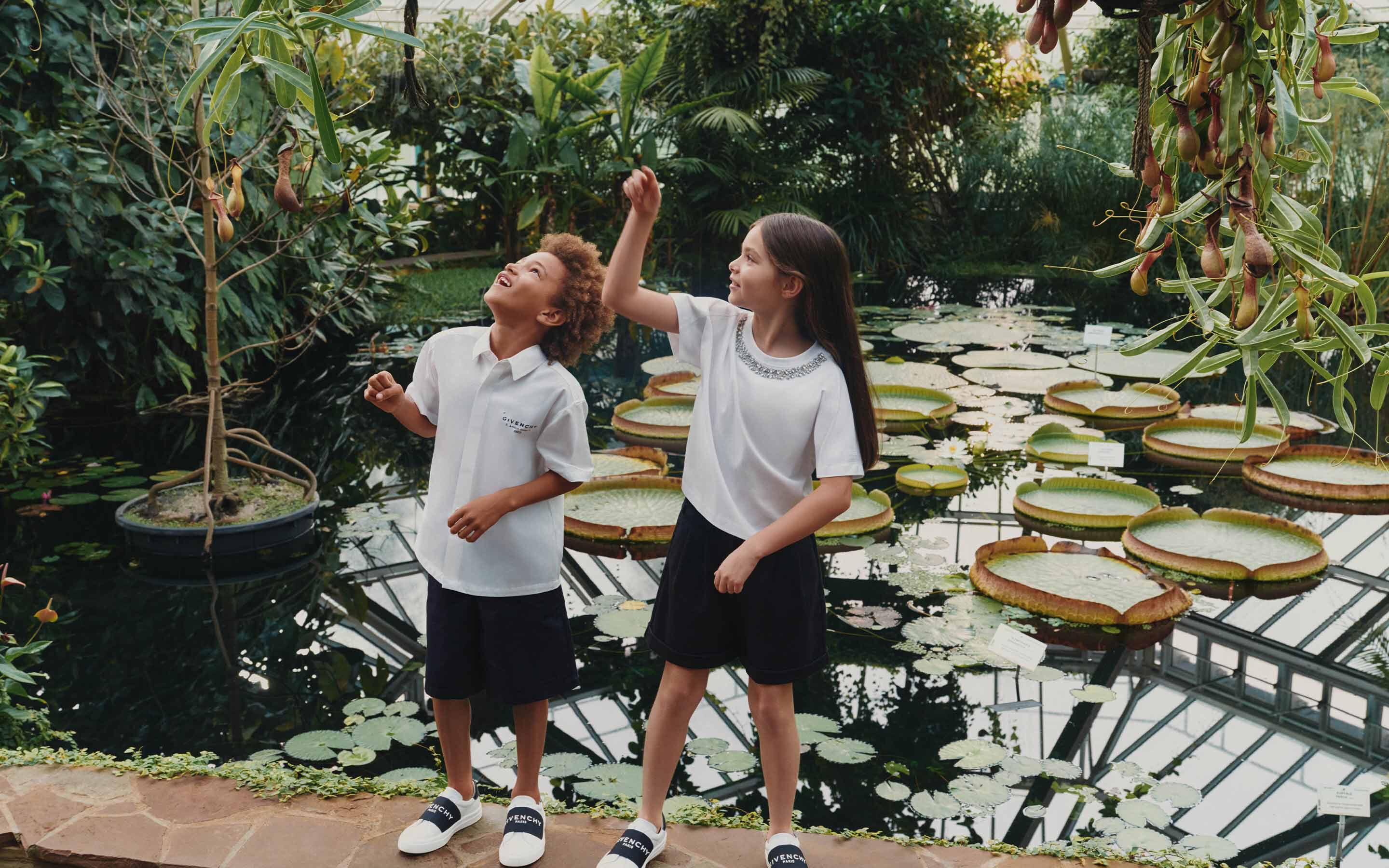 Kinderbekleidung und Accessoires von GIVENCHY