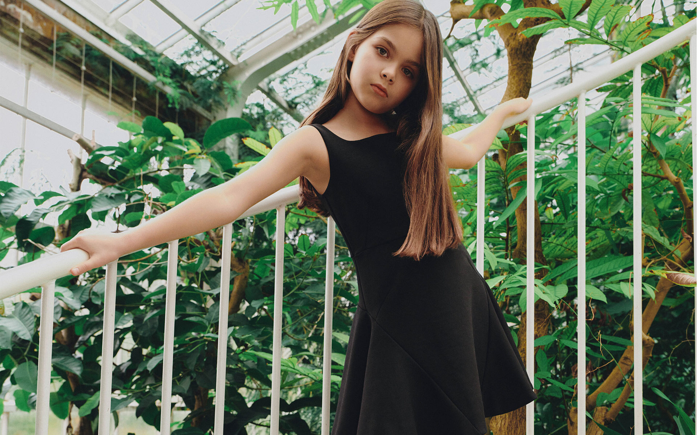 Kinderbekleidung und Accessoires von GIVENCHY