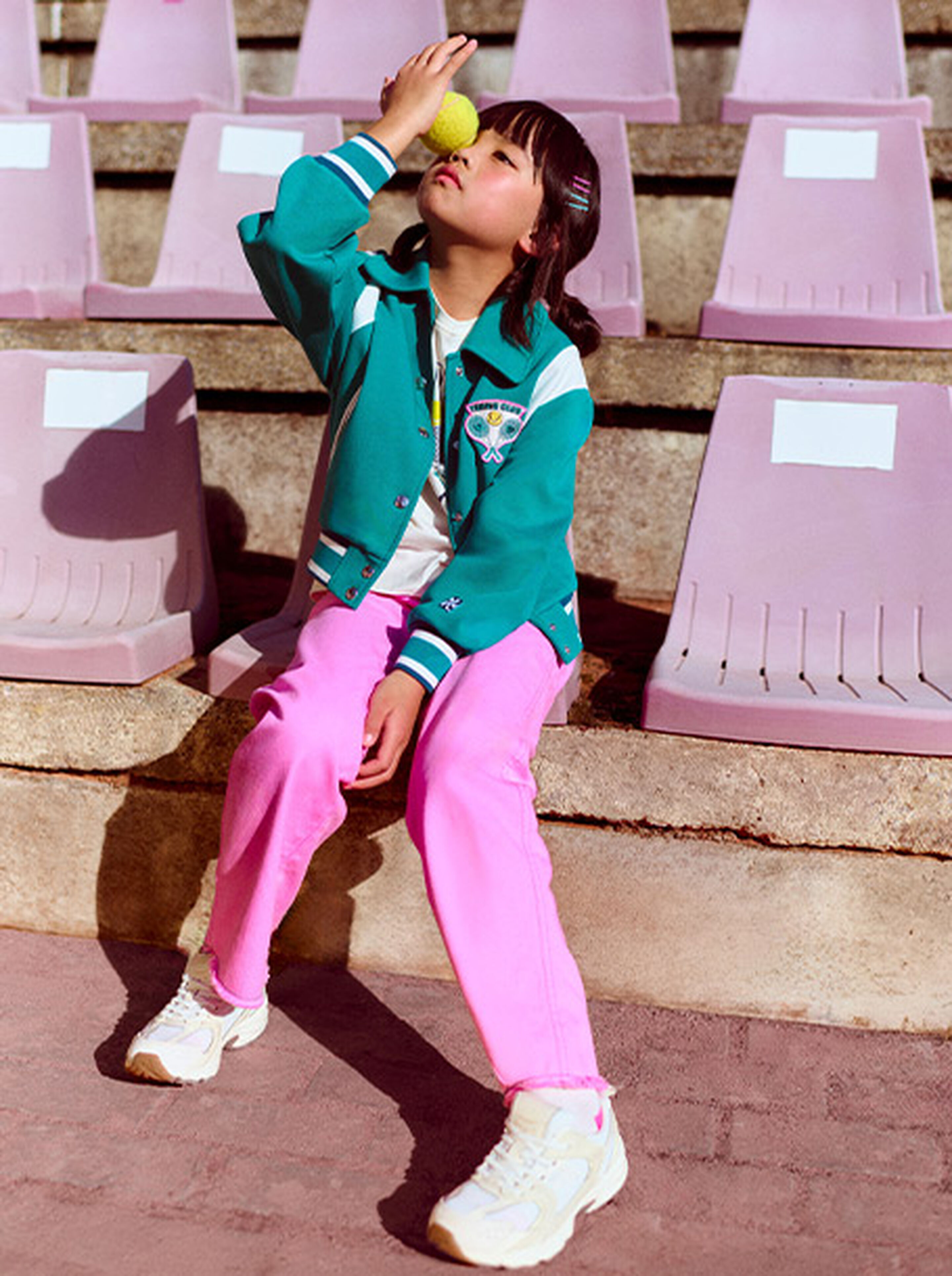 Kids Around unisex outfit, comfortable and easy to wear