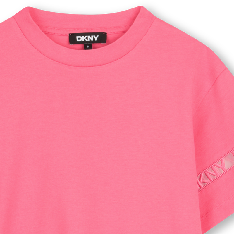 KLEID MIT T-SHIRT DKNY 
                        M&Auml;DCHEN