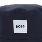 Reversibler bob BOSS 
                    JUNGE
