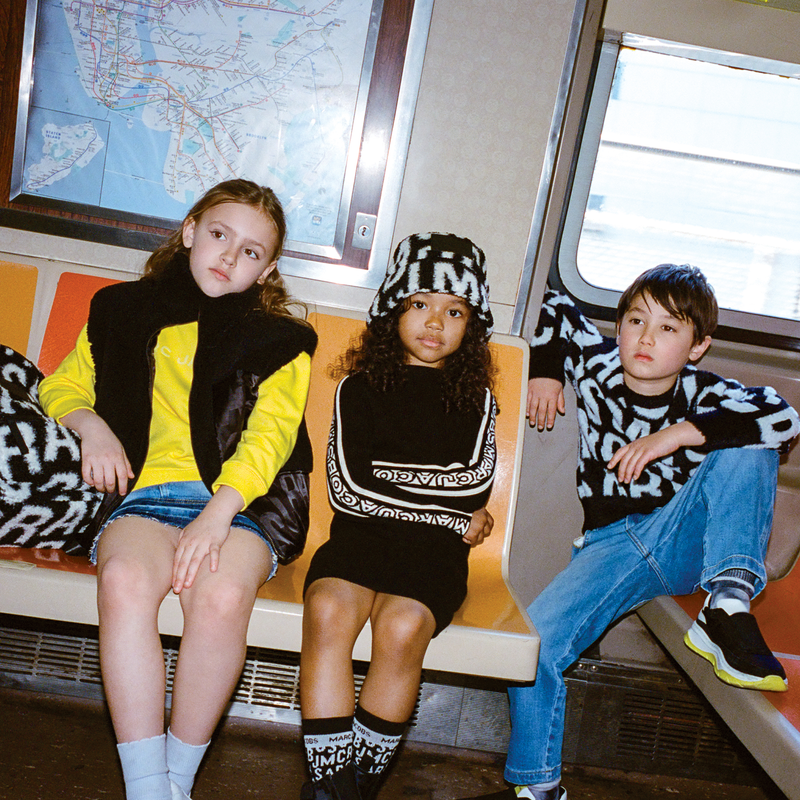 Pl&uuml;schiger Fischerhut MARC JACOBS 
                        UNISEX