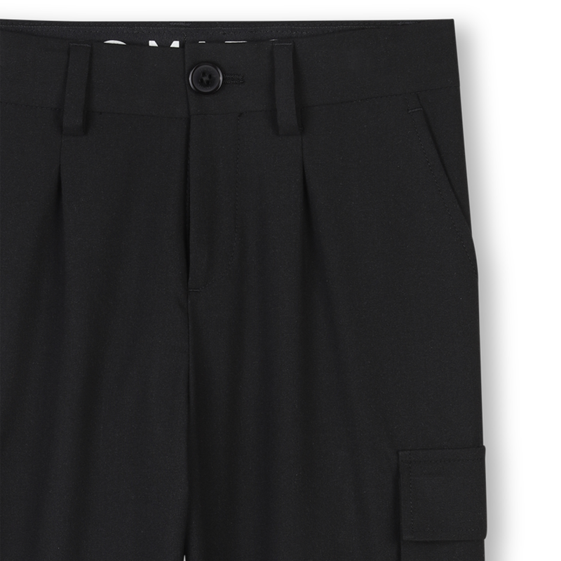 Legere Hose mit vielen Taschen MARC JACOBS 
                        JUNGE