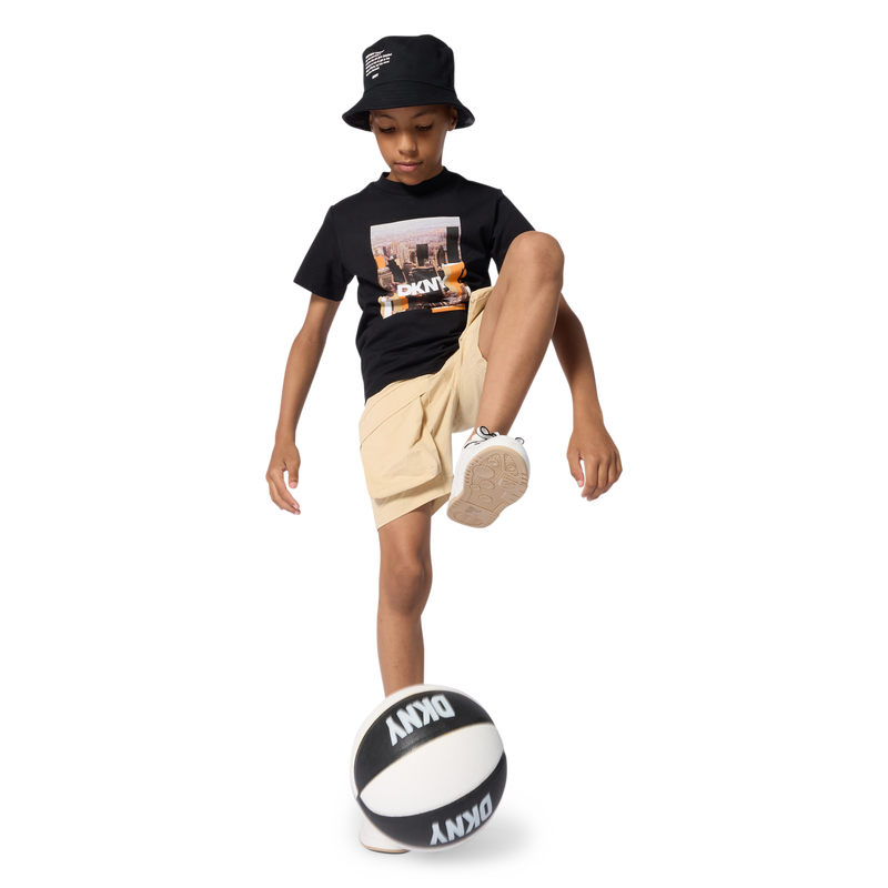 SNEAKER ZUM SCHN&Uuml;REN DKNY 
                        JUNGE