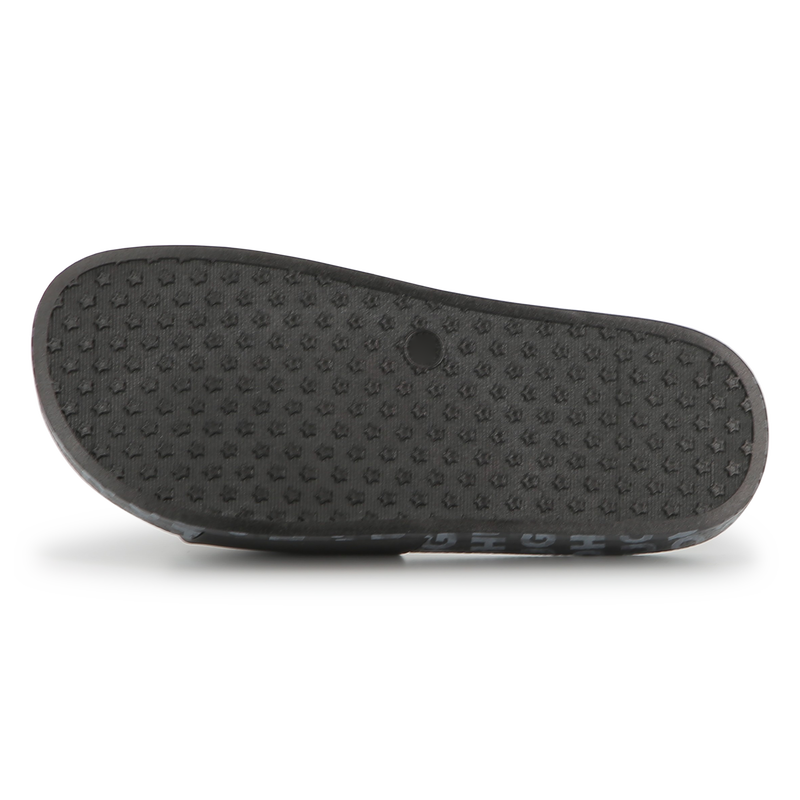 Leichte Pantoletten mit Badges HUGO 
                        JUNGE