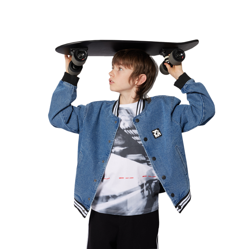 Bedrucktes Baumwoll-T-Shirt DKNY 
                        JUNGE