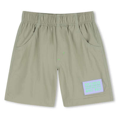 BERMUDASHORTS AUS ZERKNITTERTEM MATERIAL BILLIEBLUSH JUNGE