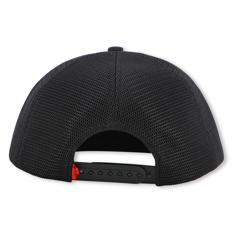 M&Uuml;TZE HUGO 
                        JUNGE