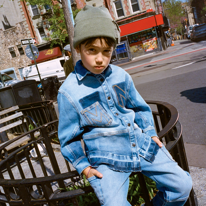 Jeans mit verstellbarem Bund MARC JACOBS 
                        UNISEX