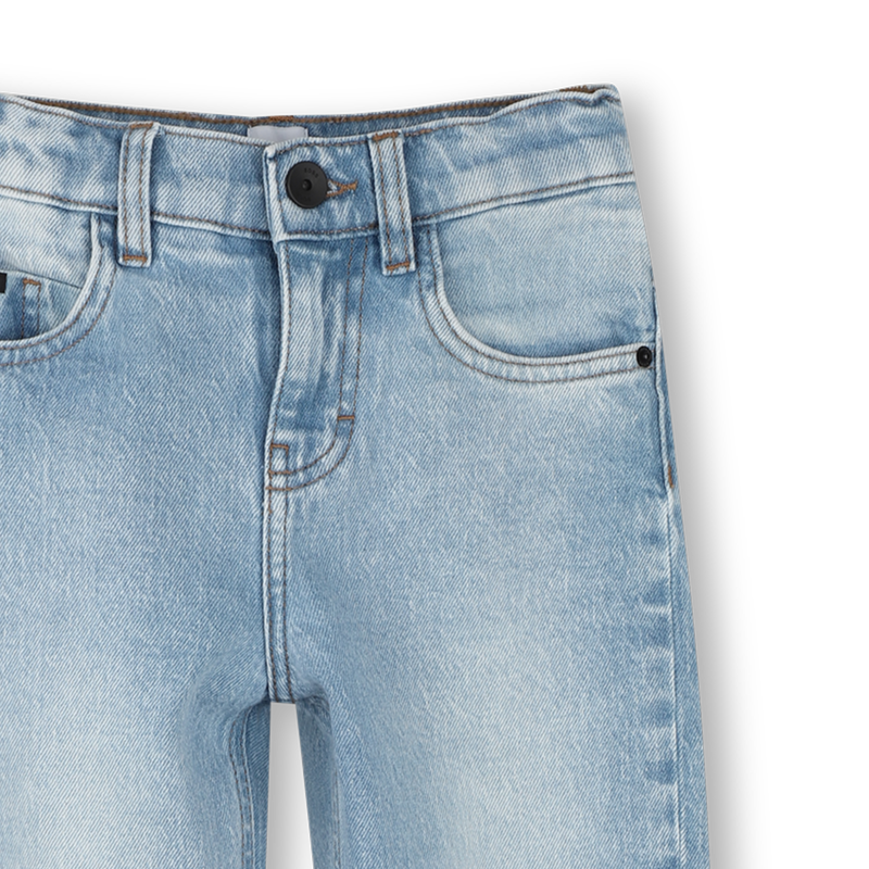 JEANS MIT NORMALER PASSFORM BOSS 
                        JUNGE