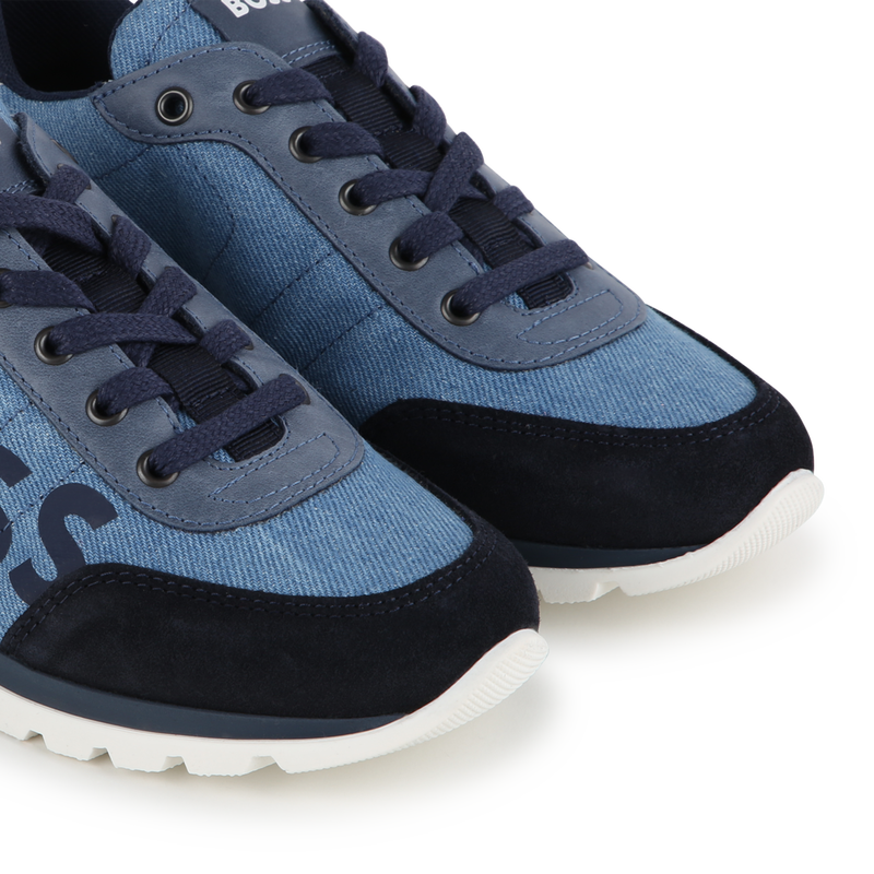 Sneakers zum Schn&uuml;ren