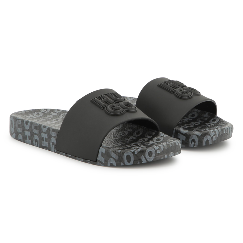 Leichte Pantoletten mit Badges HUGO 
                        JUNGE