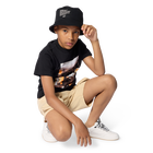 Shorts aus ausgefallenem material DKNY 
                    JUNGE