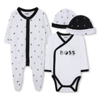 Set aus Pyjama, Body und Hut BOSS 
                    JUNGE