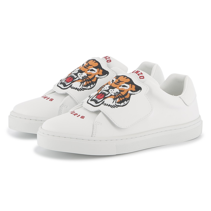 Sneaker mit Klettverschluss