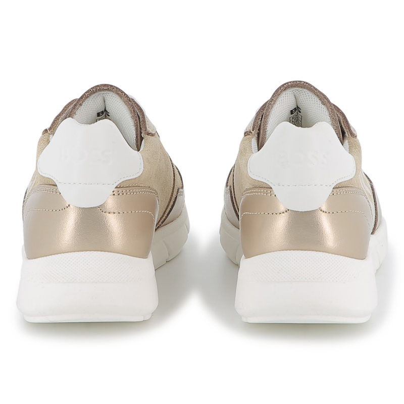 Sneakers mit Schnürung BOSS 
                        MÄDCHEN