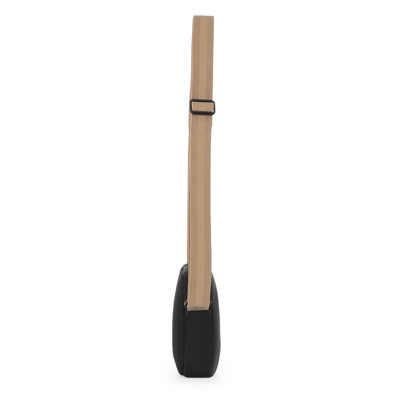 Strukturierte Umh&auml;ngetasche BOSS 
                        JUNGE