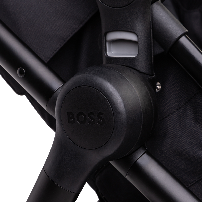 Kompakter 2-in-1-Kinderwagen BOSS 
                    UNISEX