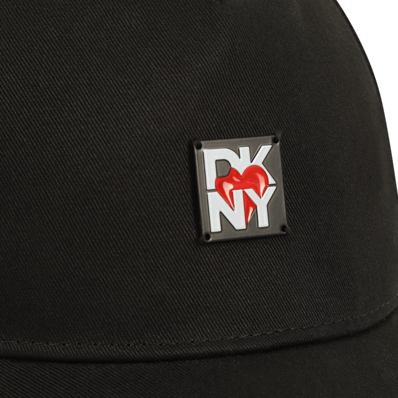 Kappe mit Logo DKNY 
                        M&Auml;DCHEN