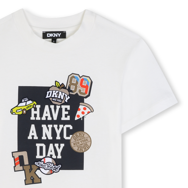 T-Shirt mit kurzen &Auml;rmeln DKNY 
                        JUNGE