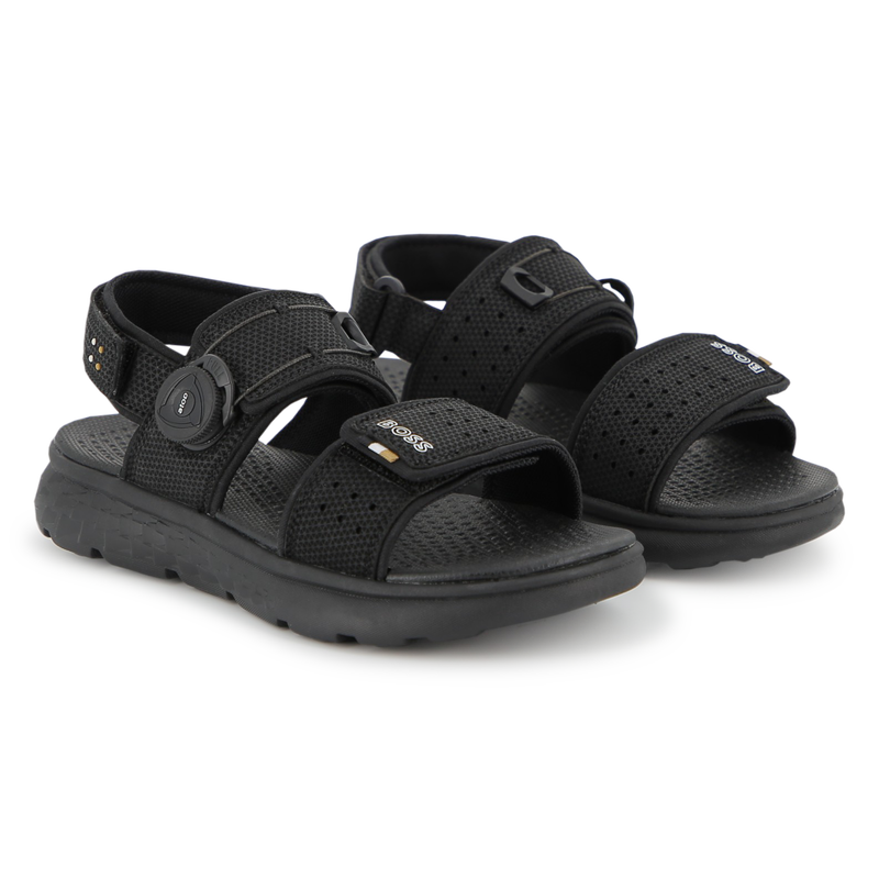 K&Uuml;NSTLICHE SANDALEN BOSS 
                        JUNGE