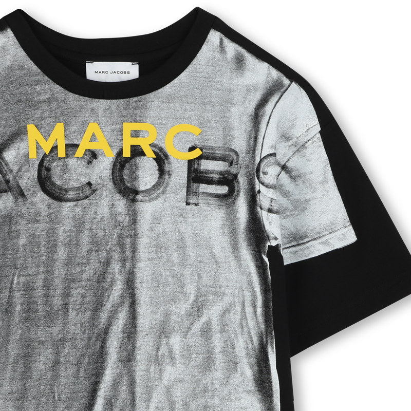 T-Shirt mit Trompe-L'OEil MARC JACOBS 
                        JUNGE