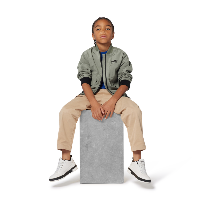 Jacke mit Rei&szlig;verschluss DKNY 
                        JUNGE