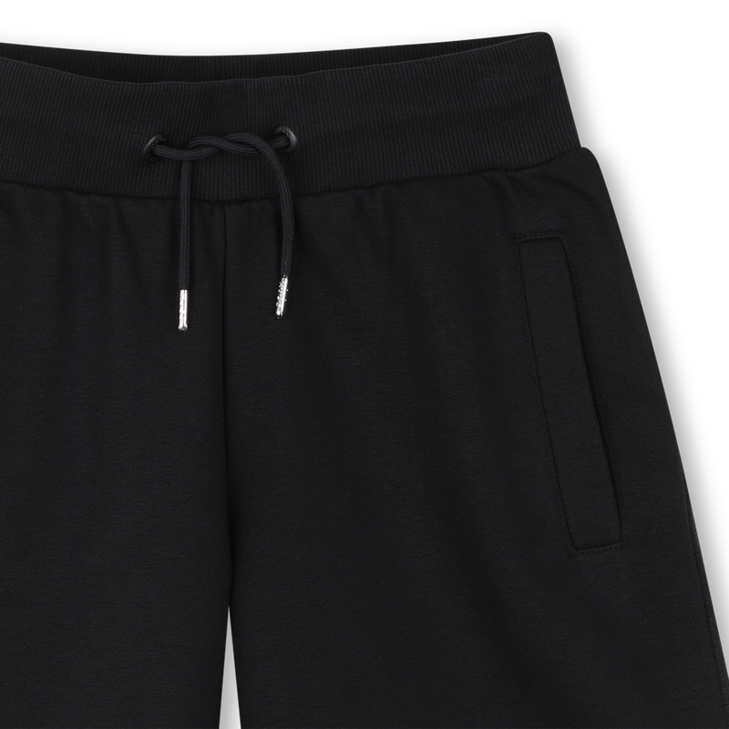 FLEECE-SHORTS HUGO 
                        JUNGE