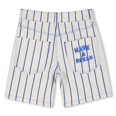 BERMUDASHORTS AUS ZERKNITTERTEM MATERIAL BILLIEBLUSH JUNGE