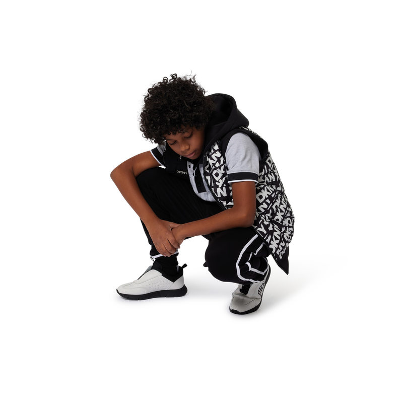 Kurzarm-Poloshirt aus Piqué DKNY 
                        JUNGE