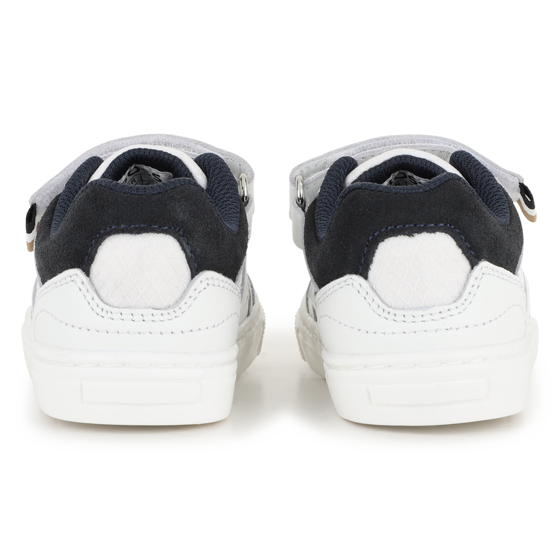 SNEAKER MIT KLETTSTREIFEN BOSS 
                        JUNGE