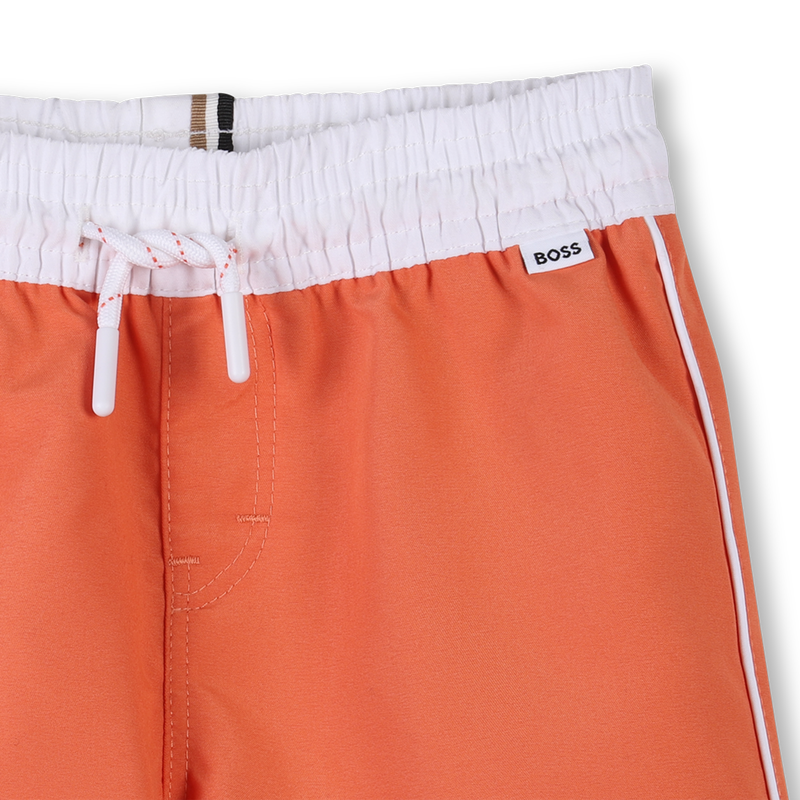 Mehrfarbige Badeshorts BOSS 
                        JUNGE