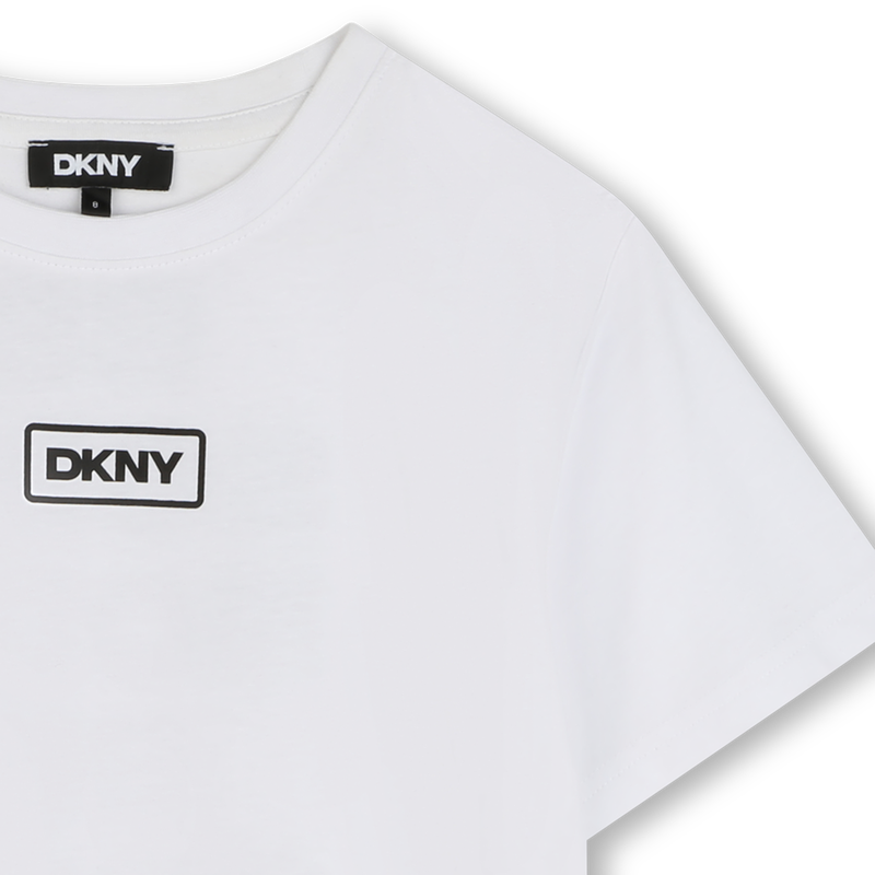 Kurzarm-T-Shirt aus Baumwolle DKNY 
                        UNISEX