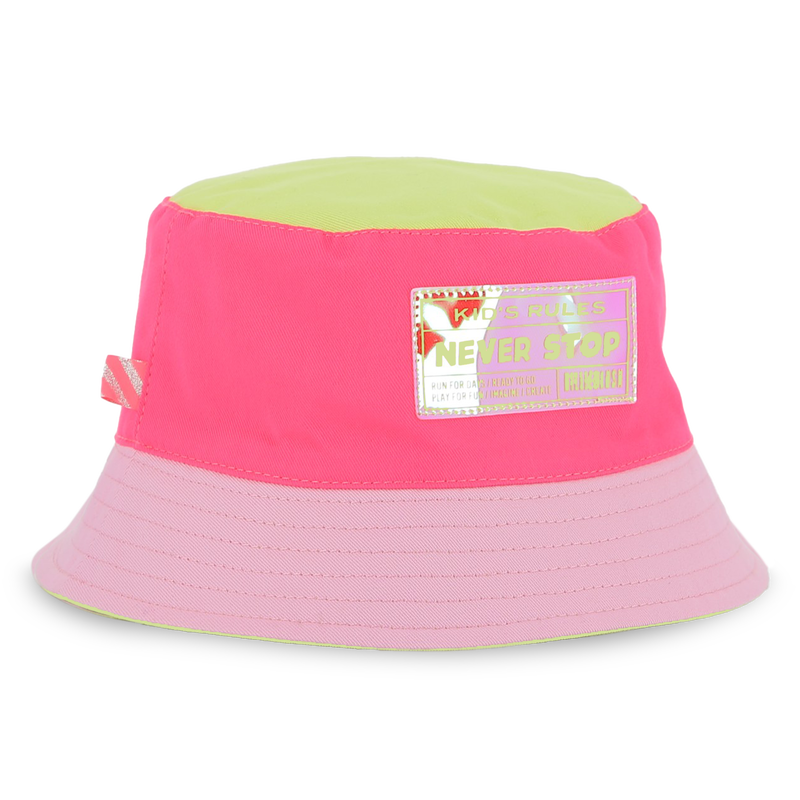 BUCKET HAT MIT ABZEICHEN BILLIEBLUSH 
                        M&Auml;DCHEN