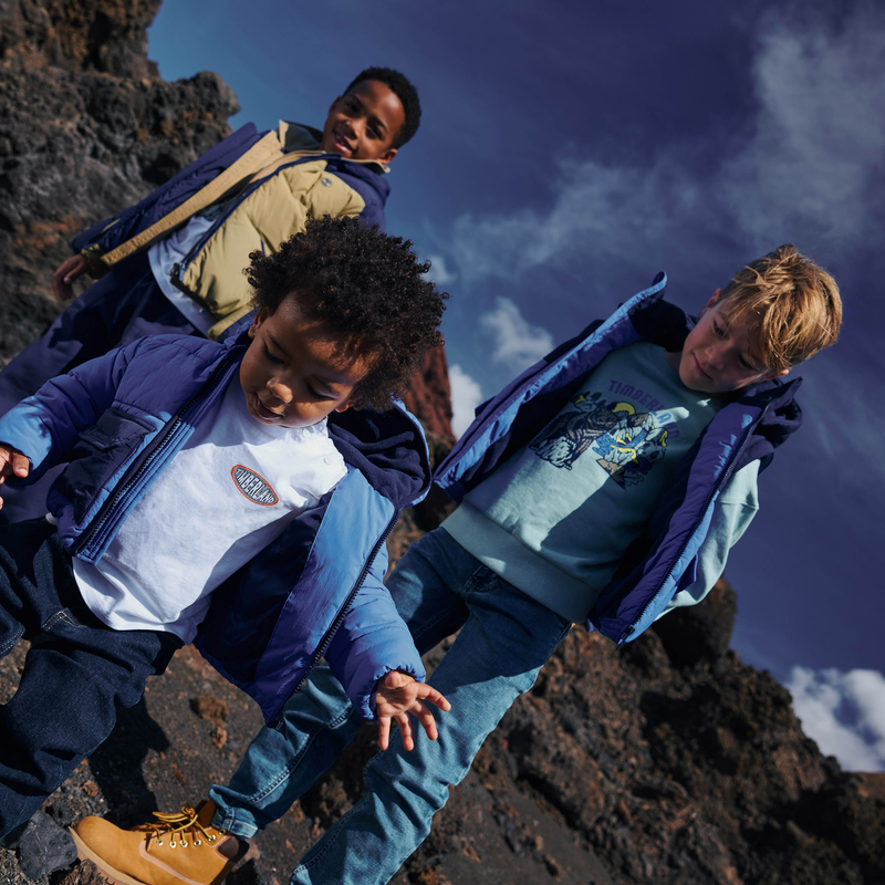 Wasserabweisende Daunenjacke mit Kapuze TIMBERLAND 
                        JUNGE