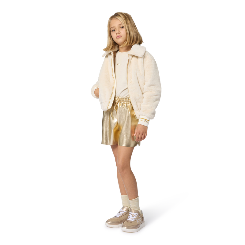 Goldene Shorts aus Kunstleder BOSS 
                        M&Auml;DCHEN