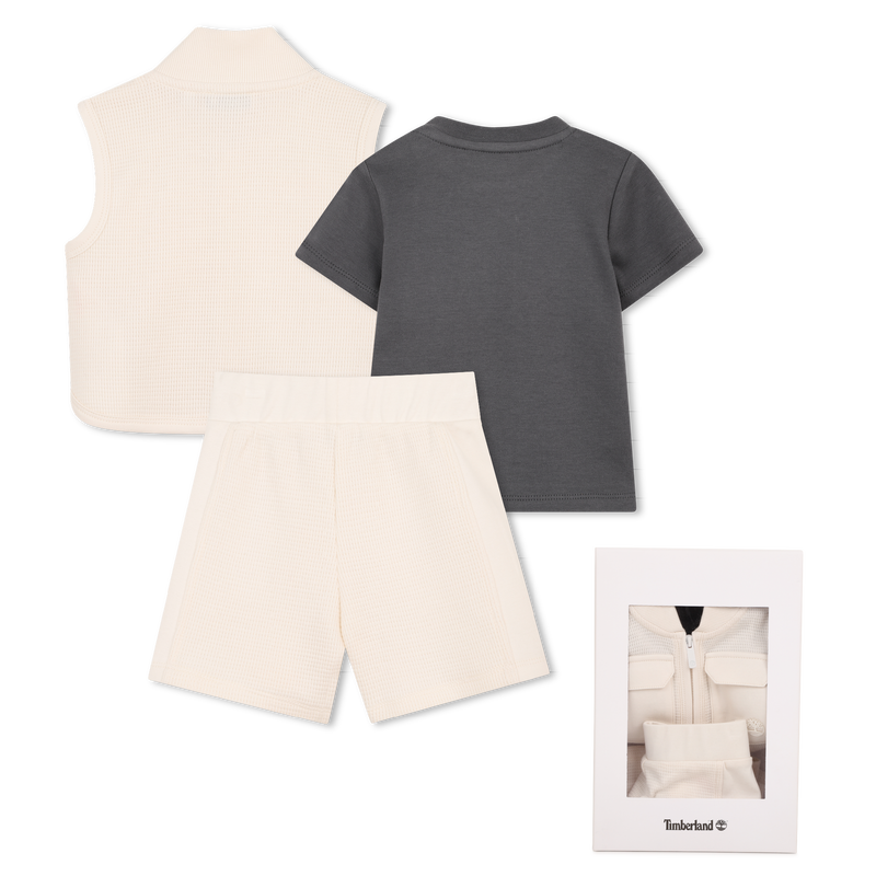 SET AUS STRICKJACKE, T-SHIRT UND SHORTS TIMBERLAND 
                        JUNGE