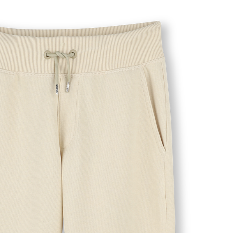 JOGGING HUGO 
                        JUNGE